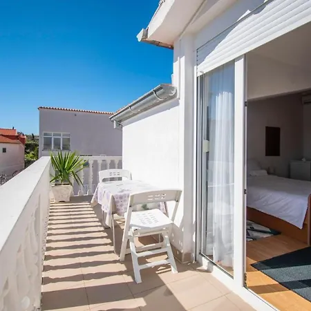 Διαμέρισμα Family Holiday Lucia