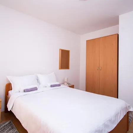 Family Holiday Lucia Apartment Vodice