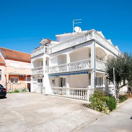 Διαμέρισμα Family Holiday Lucia