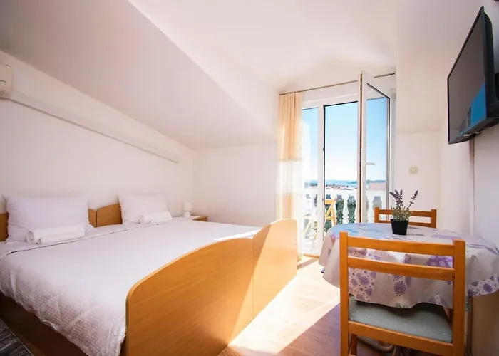 Family Holiday Lucia Apartmán *